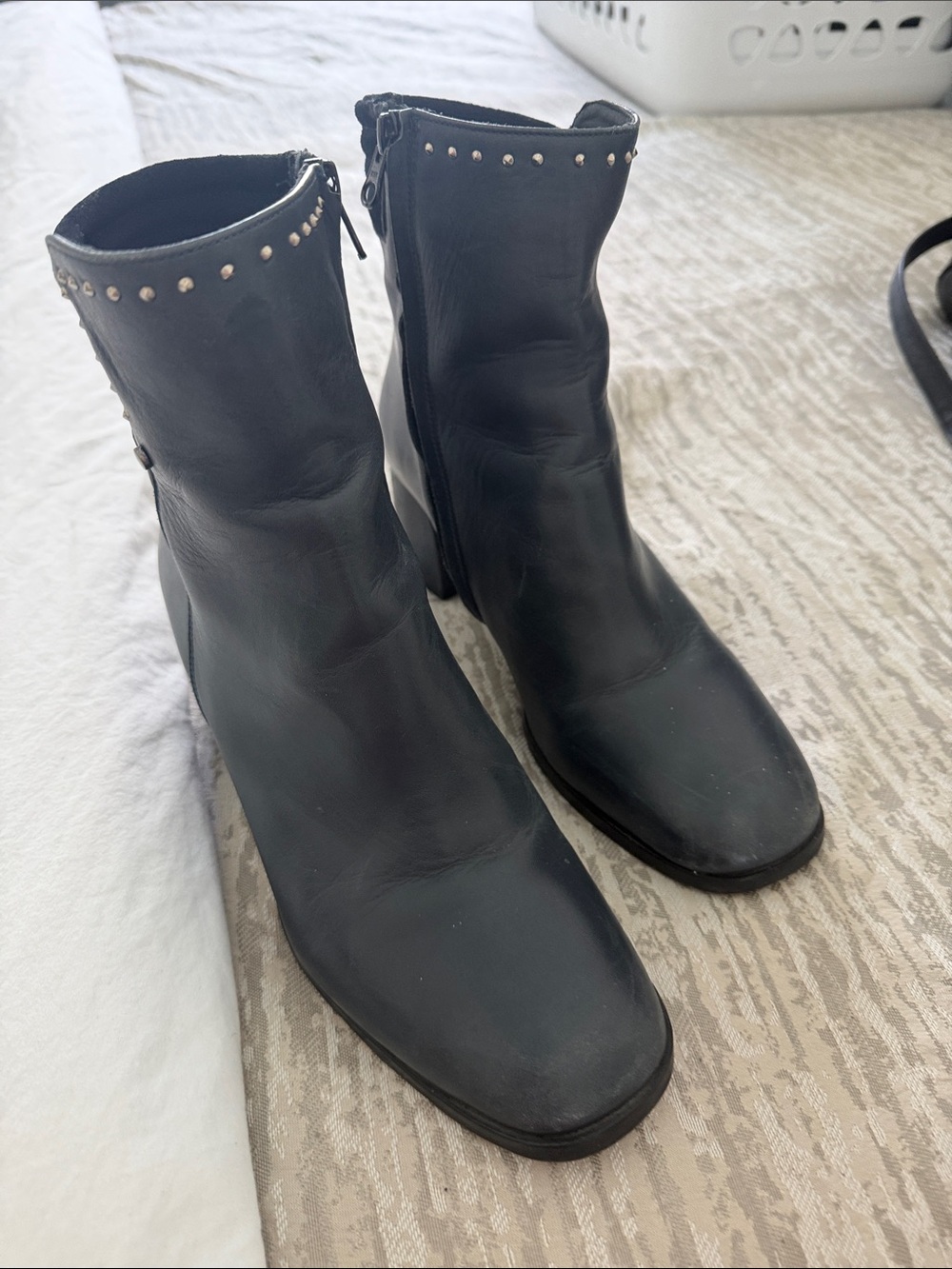 Navy blue Stud-Trim Ankle Boots